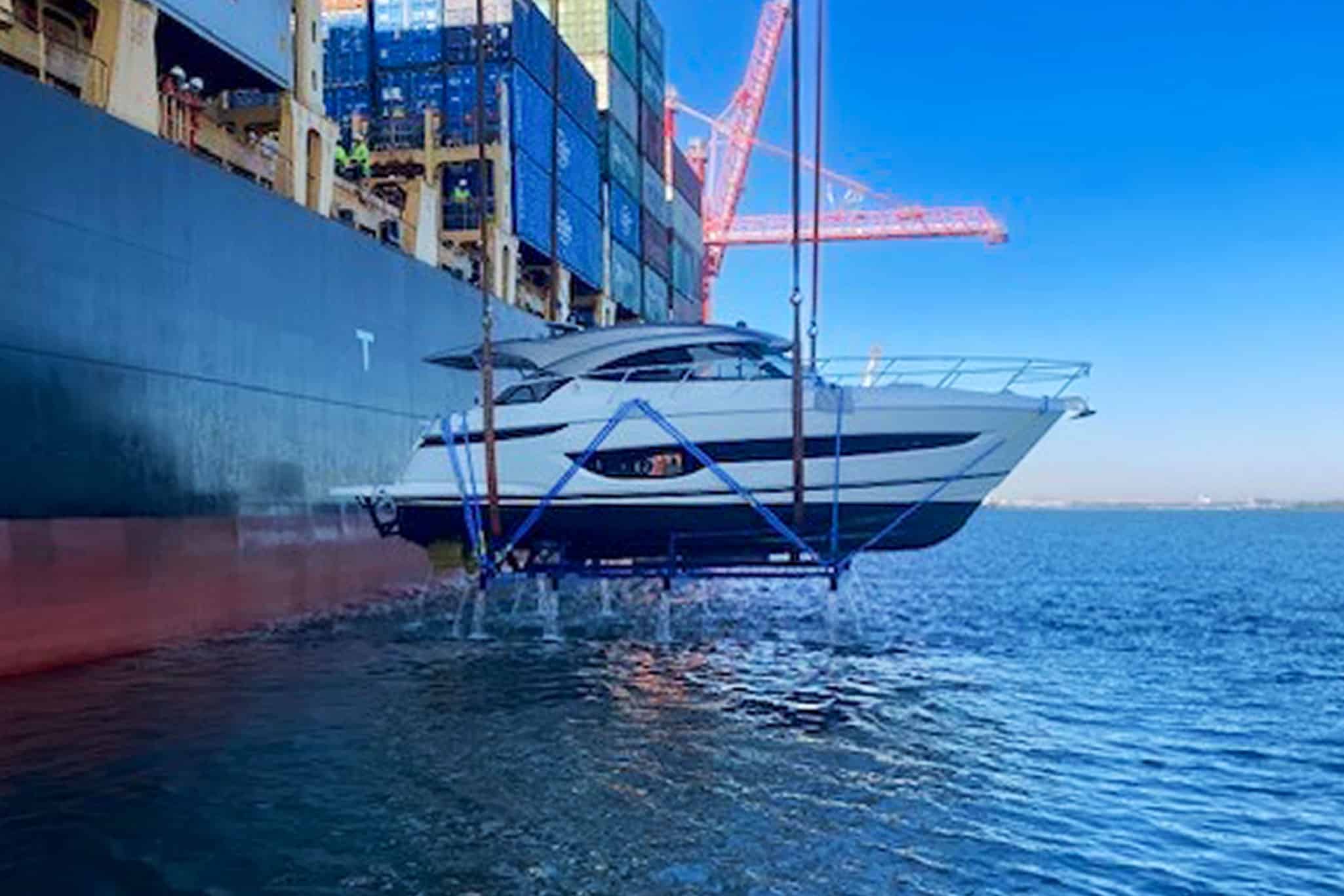 Exotic beaches and sensational scuba diving are just two aspects of boating in Phuket that the owners of the 4600 Sport Yacht will enjoy.