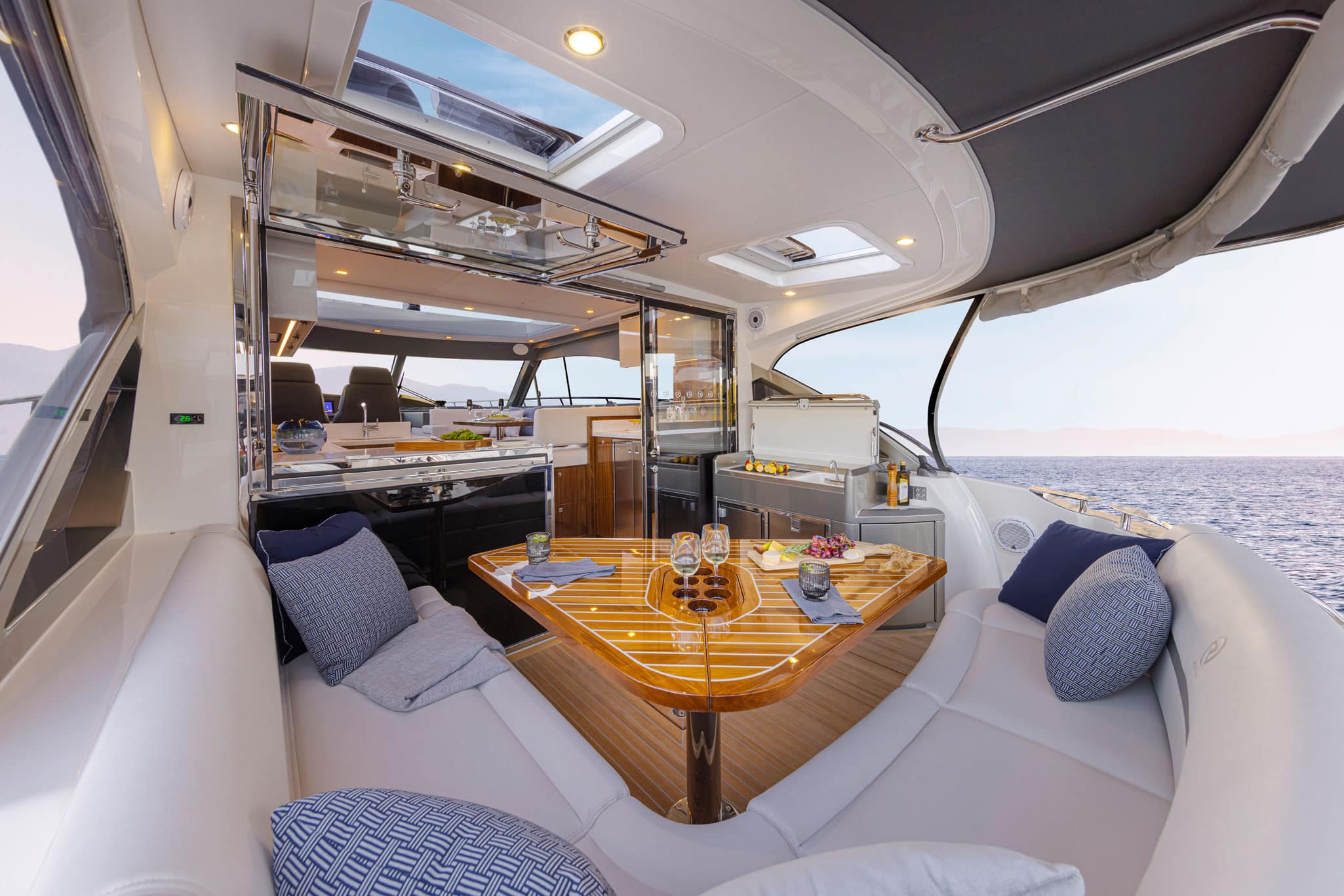 A contemporary new profile of the 4600 Sport Yacht creates more volume, offering a spacious cockpit, luxurious saloon and a generous three-stateroom accommodation deck boasting a full-beam master suite.