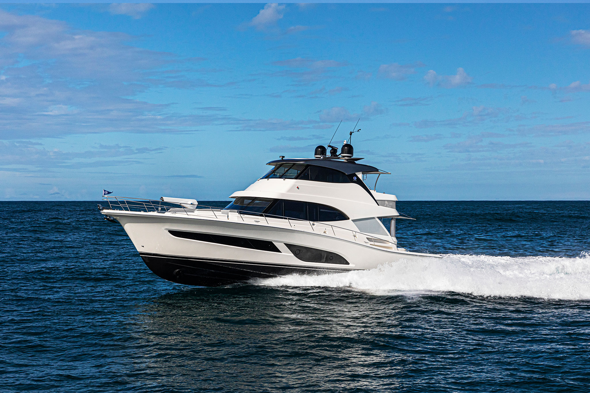 The Riviera 64 SMY is a luxury motor yacht that optimises onboard space and offers superior amenity and functionality from bow to stern.
