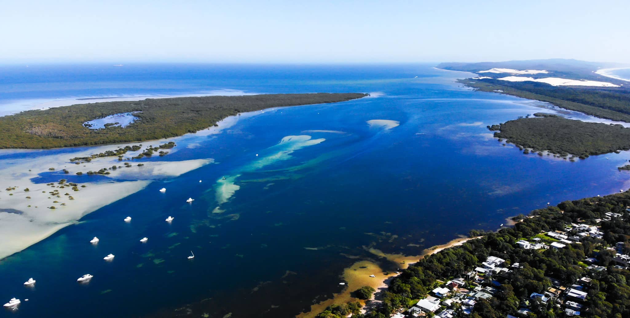 Days Gutter, on the eastern side of Moreton Island, is a paradise for boaters and oyster lovers