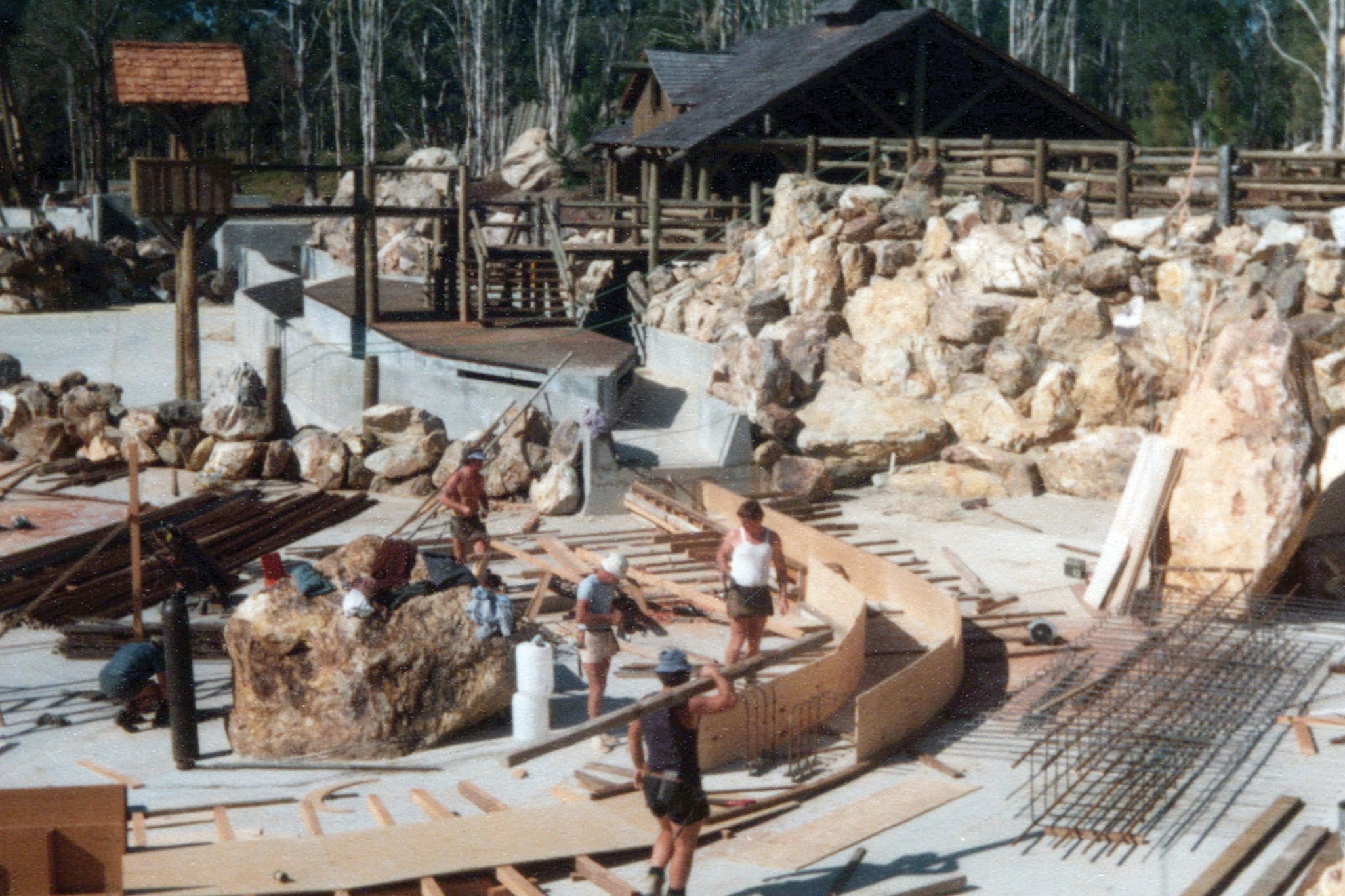 Dreamworld-under-construction-Log-ride