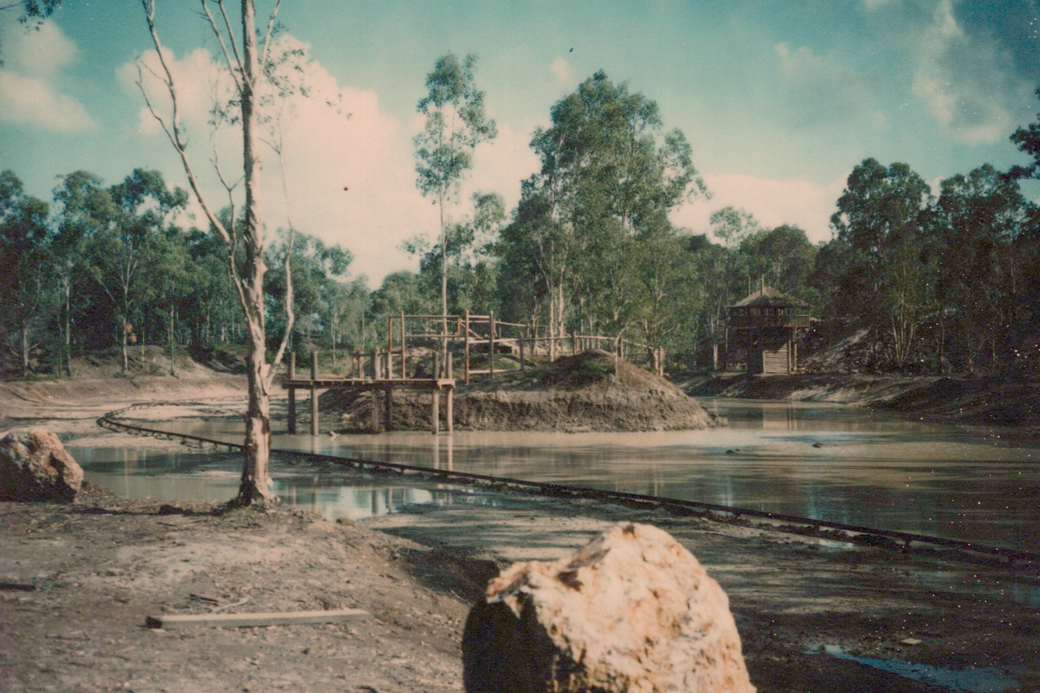 Dreamworld-under-construction-lake