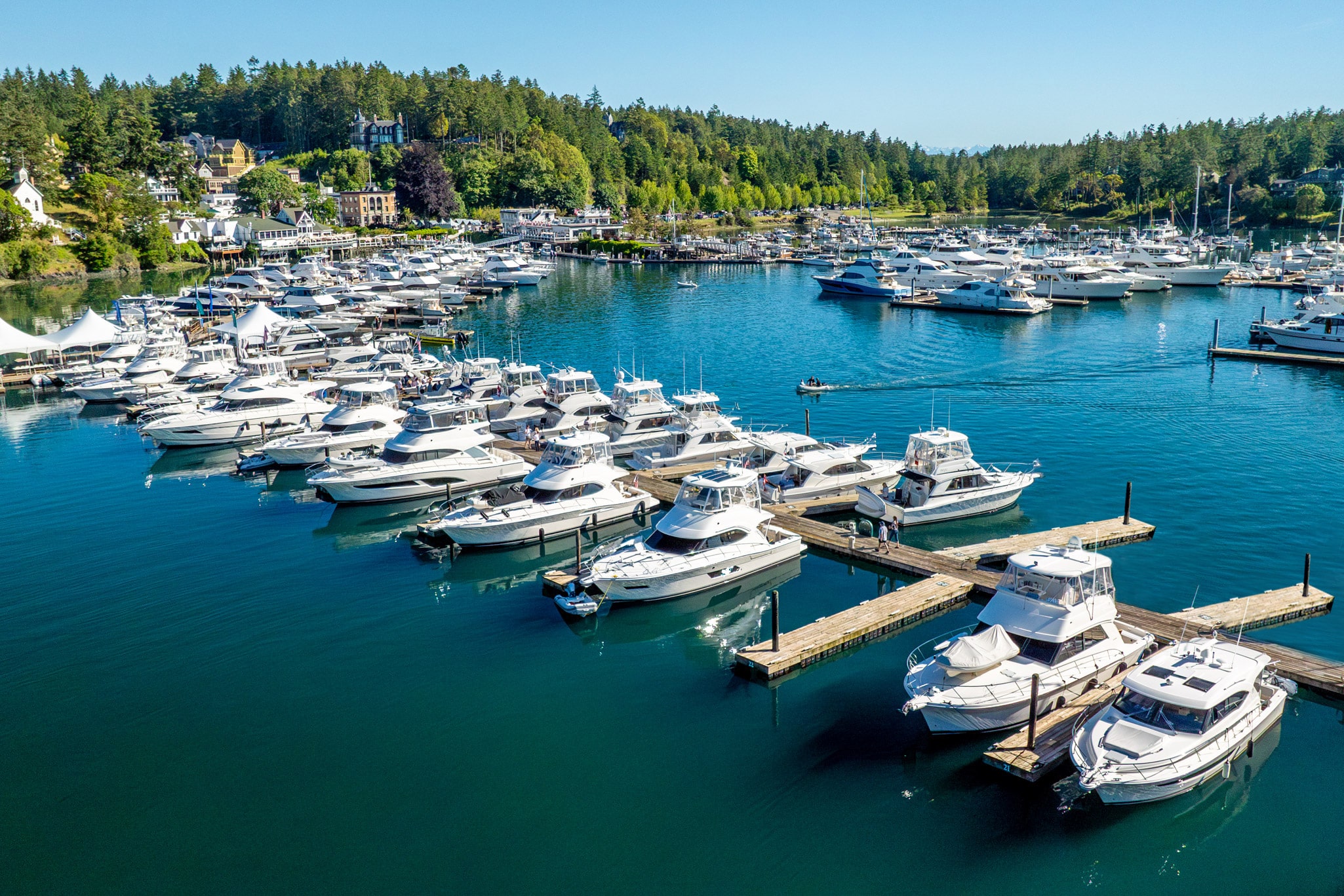 The Riviera family of yacht owners is a tight and fun community that shares a common love of boating and special friendships.