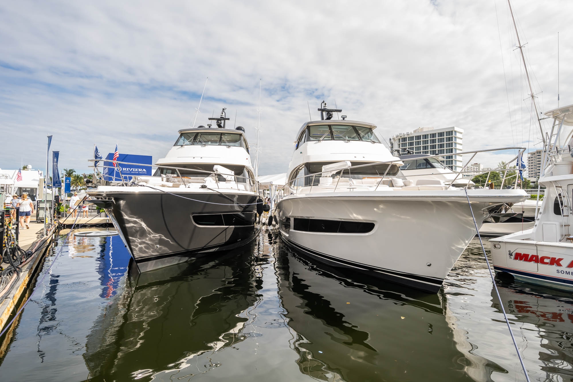 ENews Story – FLIBS Boat Show 03