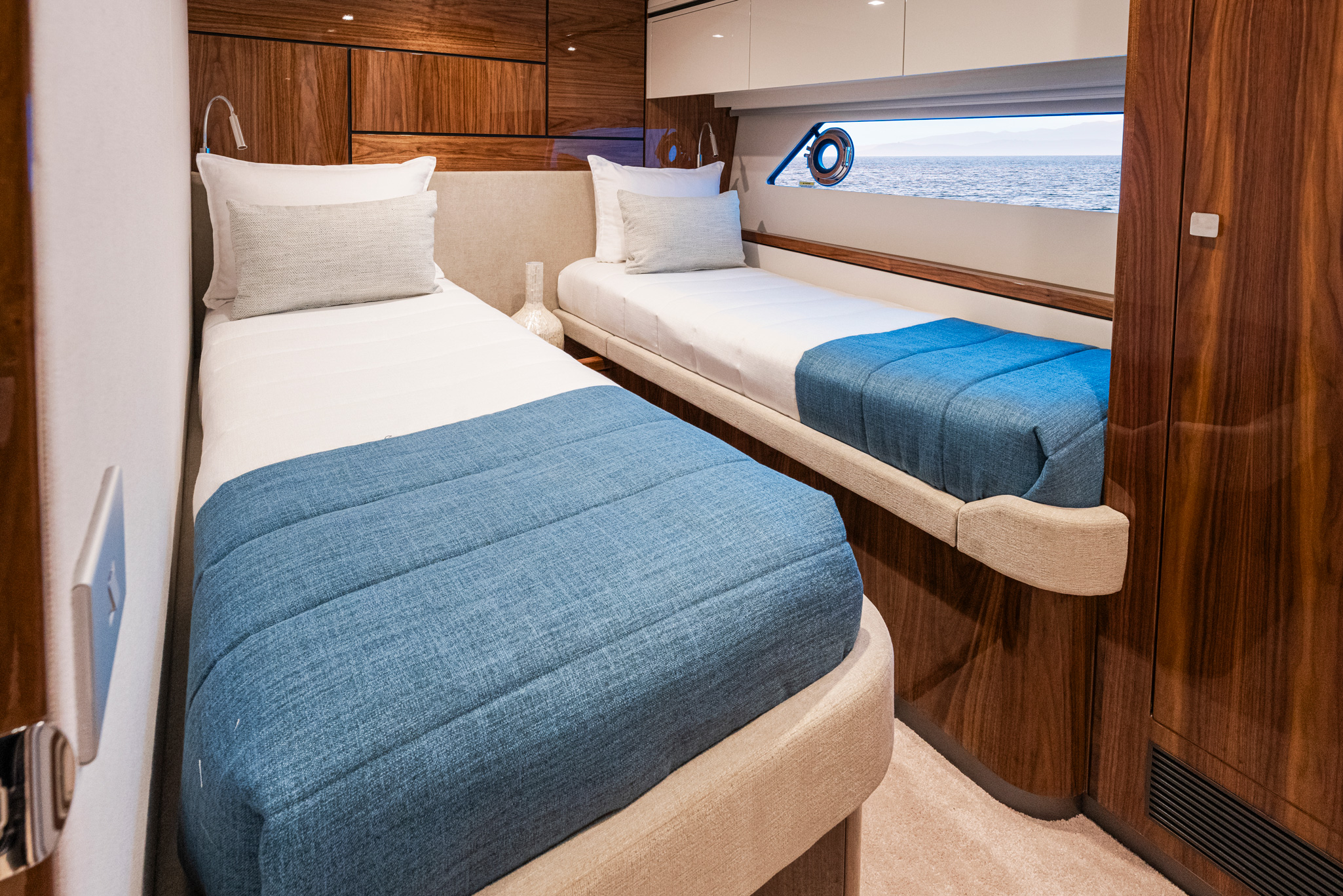 Lotus---Port-Stateroom-01
