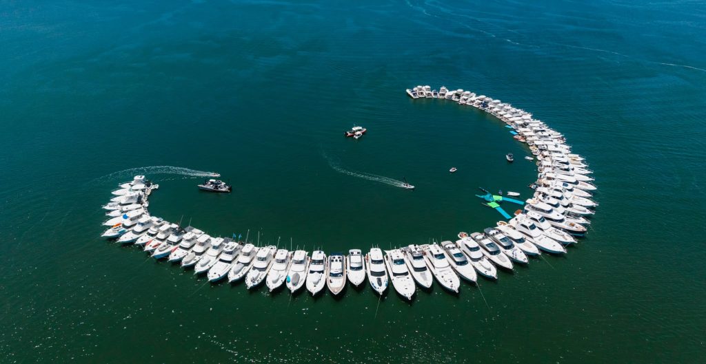 Yaut Raft Riviera rocks Perth with magnificent 68-yacht raft-up – Riviera ...