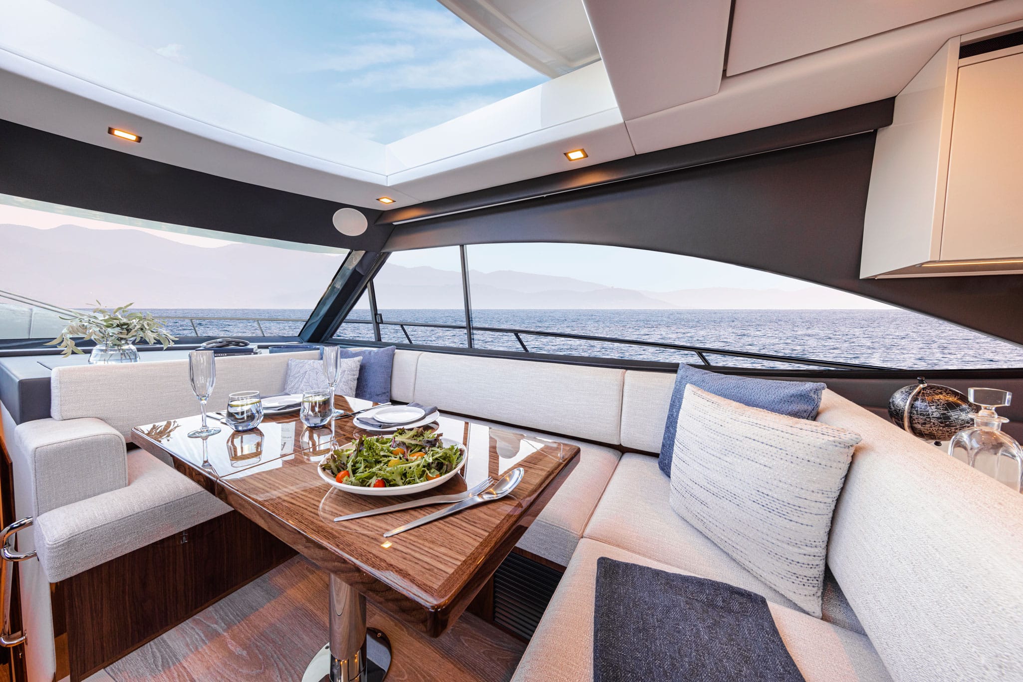 Brilliant from the keel up the Riviera 4600 Sport Yacht Platinum Edition