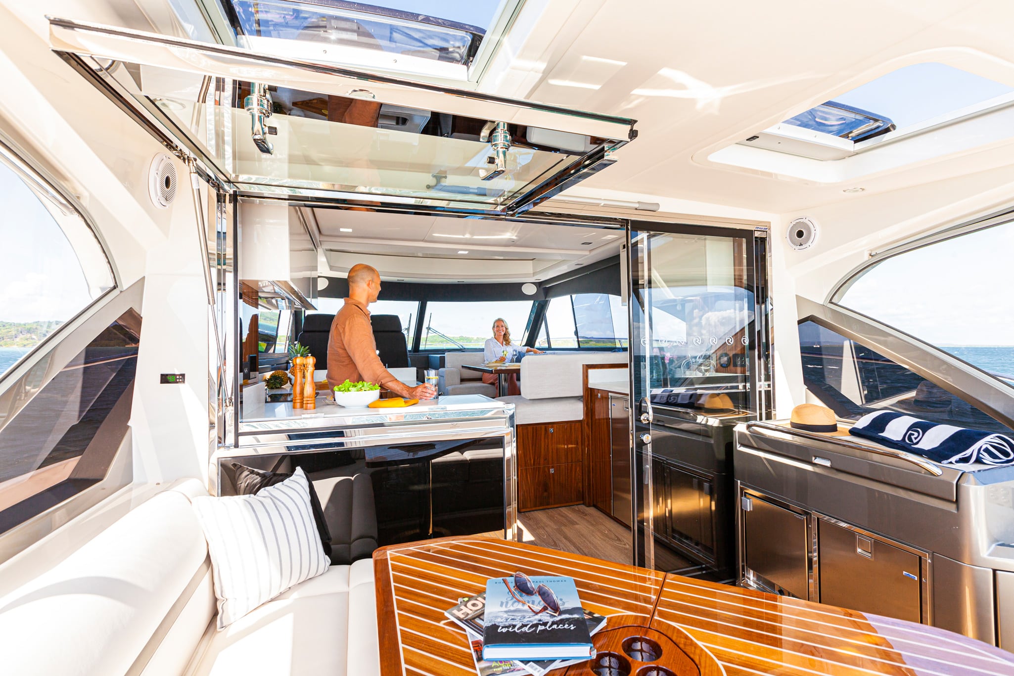 The platinum luxurious interior appointments of the 4600 Sport Yacht set this yacht apart from others in her class.