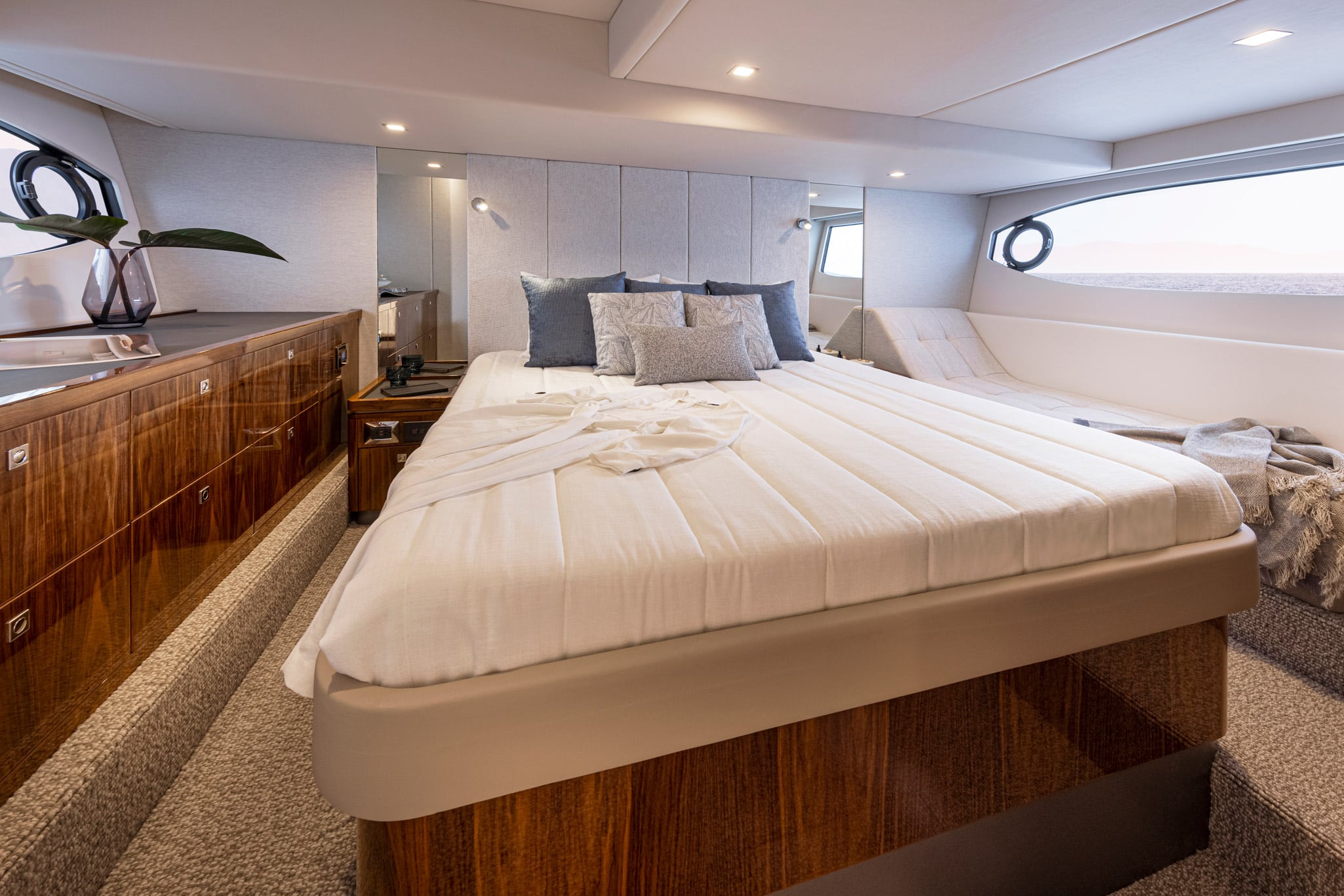 The Riviera 4600SY generous sized mid-ships owner’s suit.