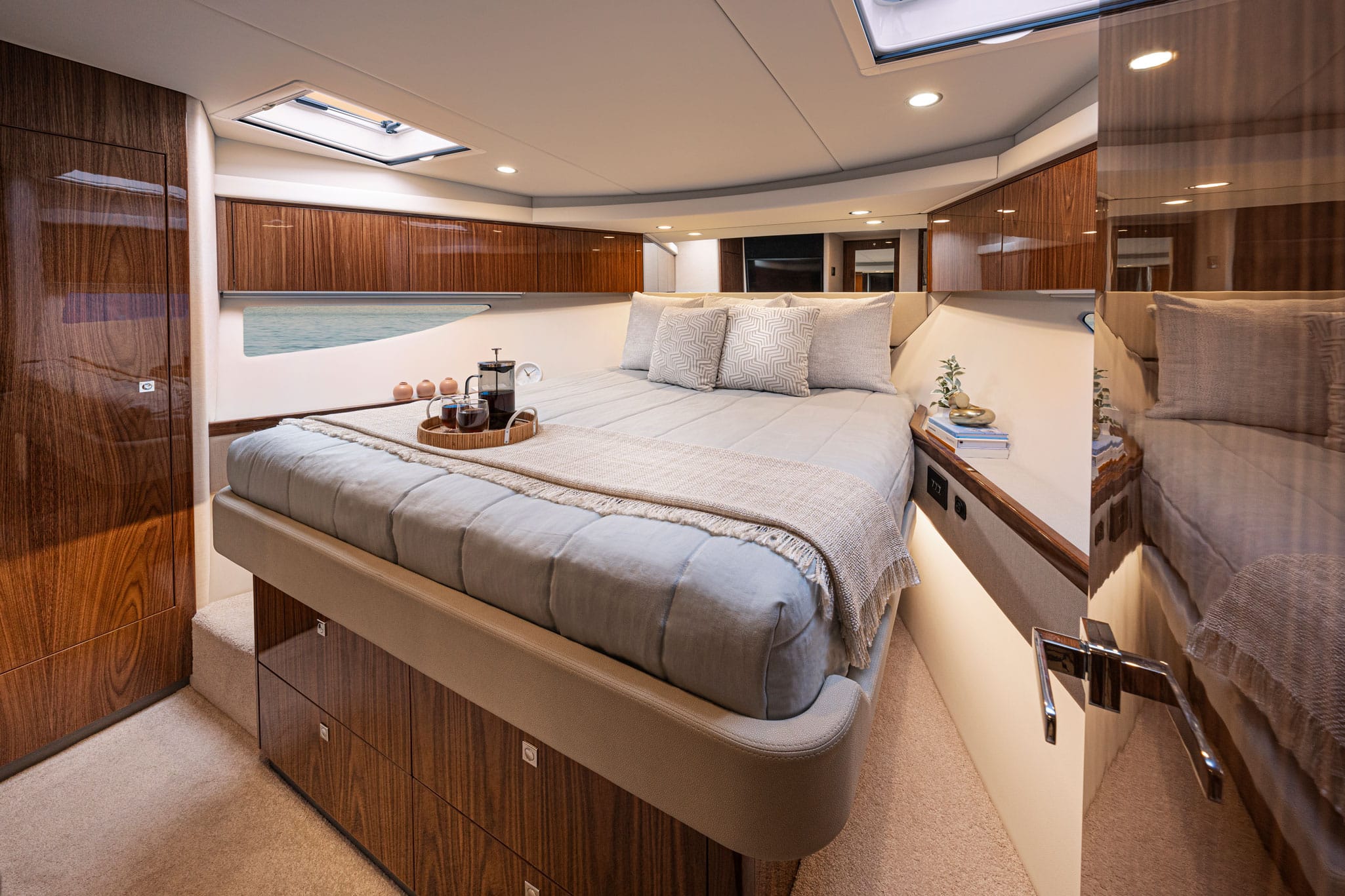 Rediscover the spirit of adventure with the Riviera 465 SUV