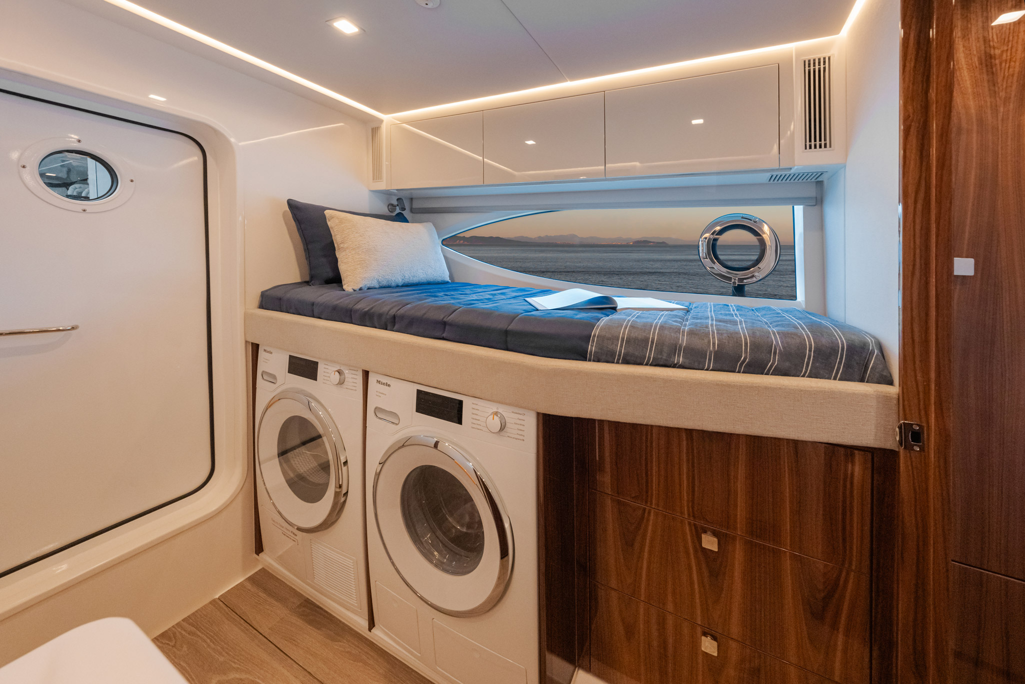 The 6800 offers the option to personalise your yacht in so many ways including the laundry, utility or crew cabin.