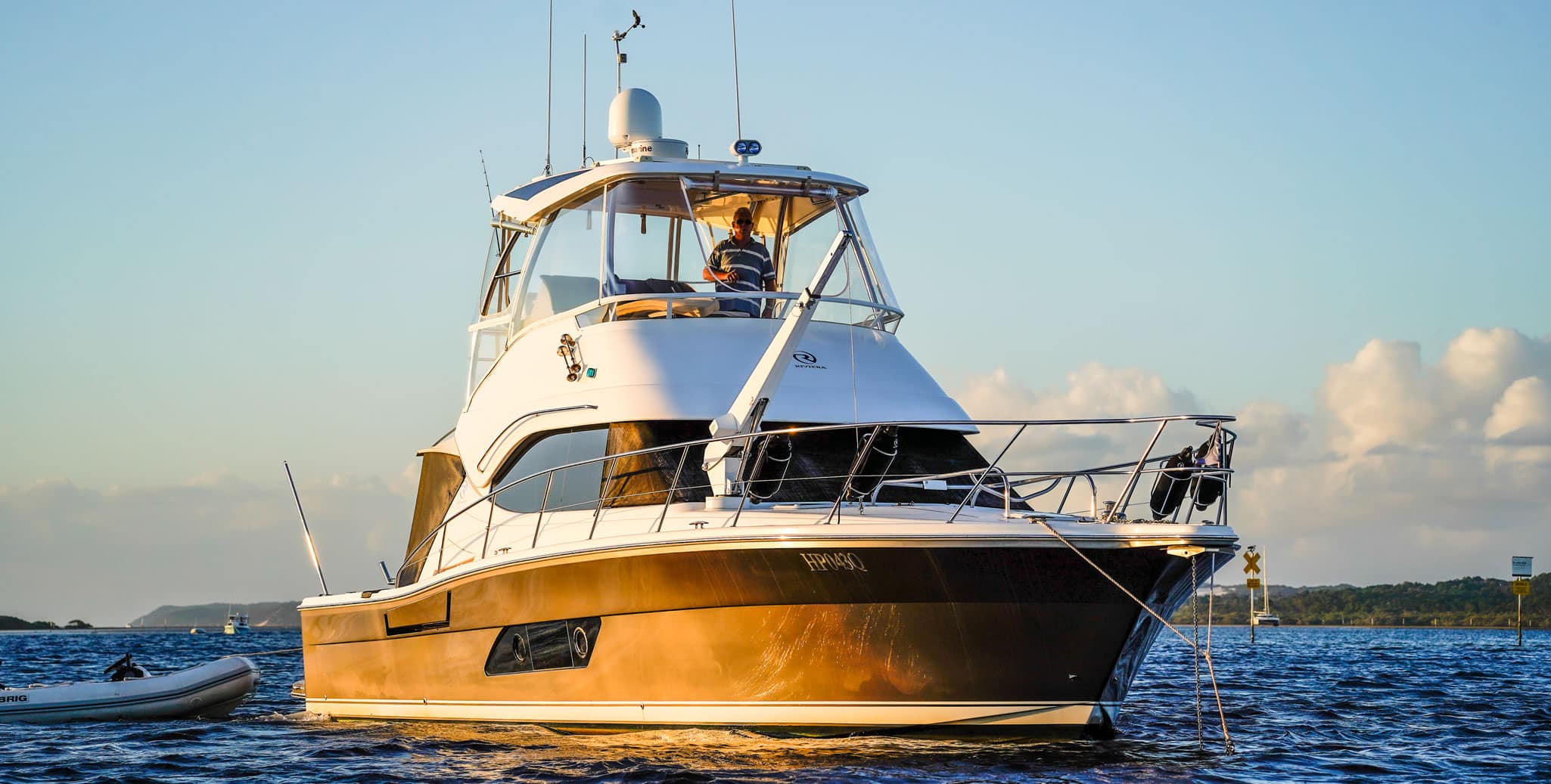 The spectacular Sequel, a Riviera 43 Flybridge