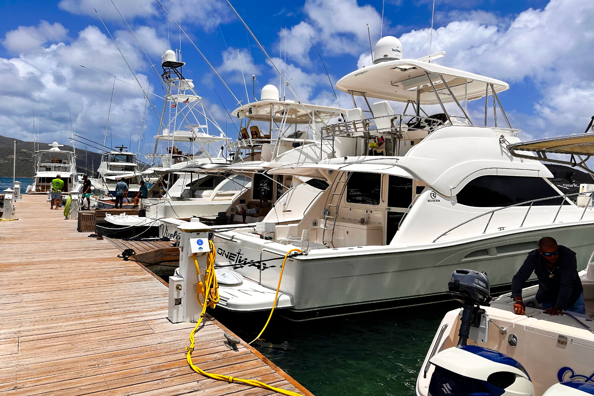After the Xmas in July party, many of the Riviera owners enjoyed a leisurely cruise with a stop at the Bitter End Yacht Club.