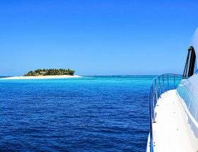 Featured-Namotu-Island-Fiji-5-edit
