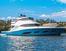 Issue7-2020-Riviera-72-Sports-Motor-Yacht-Hull-020-Launch-01 (1)