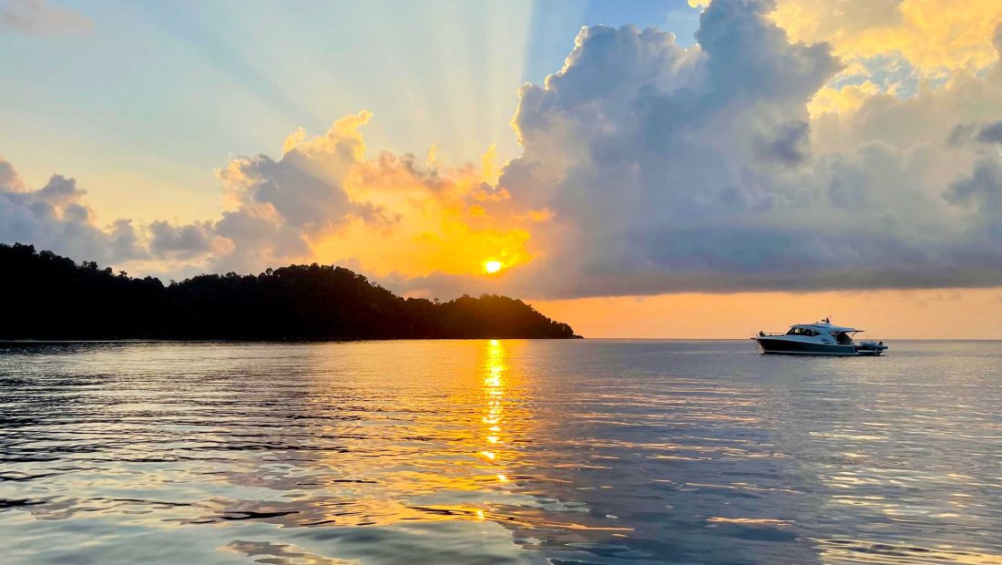 Lee-Marine-Thailand-Crusing-5