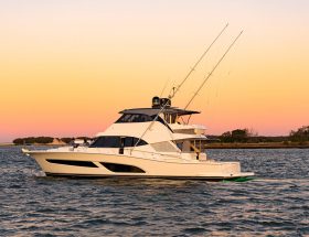 Riviera 64 Sports Motor Yacht Sunset 03