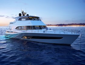 Riviera 78 Motor Yacht 01