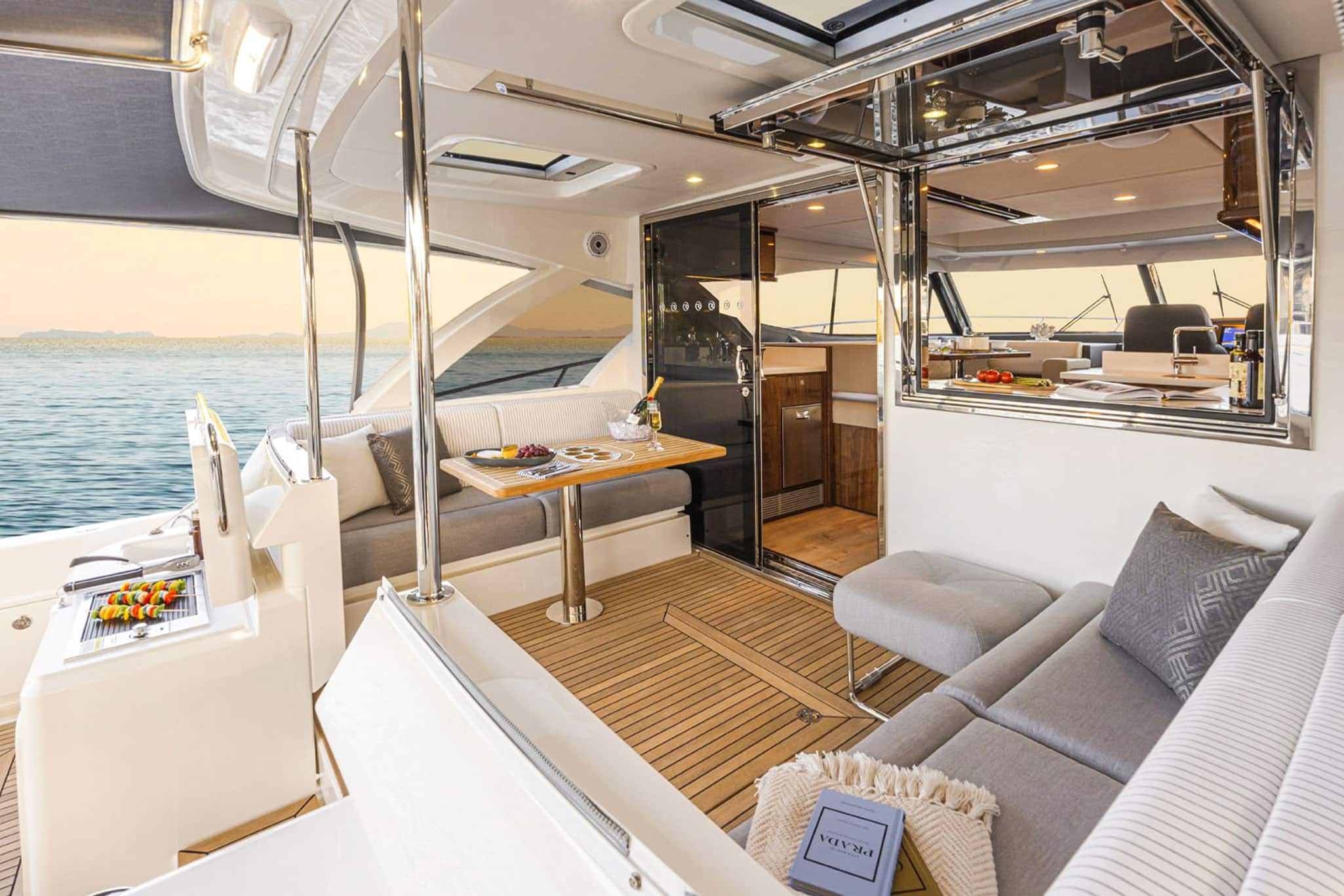 Adventurer meets entertainer, the Riviera 465 SUV is the perfect fusion of the high performance and wide-open cockpit of Riviera’s Flybridge Motor Yachts, and the luxurious, single-level alfresco entertaining style of the award-winning Riviera Sport Yachts